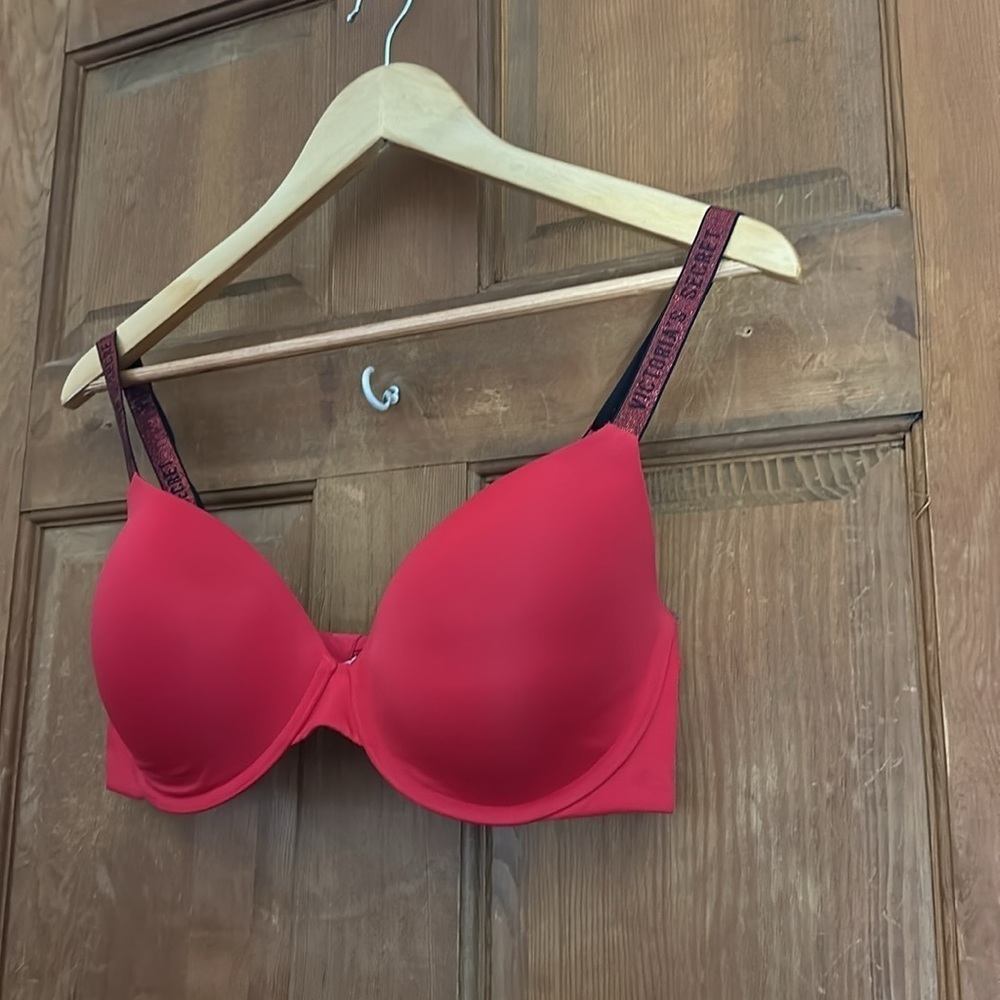 Victoria’s Secret Red Bra With Sparkle Straps No Size Tag - Picture 3 of 7